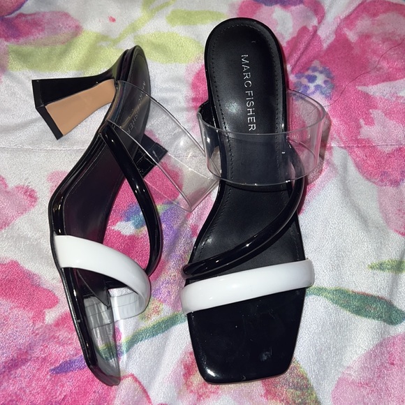 Marc fisher color block heels 7.5 M - Picture 2 of 4
